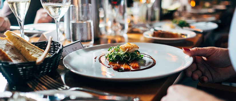 Enviament de SMS per a restaurants i oci nocturn 